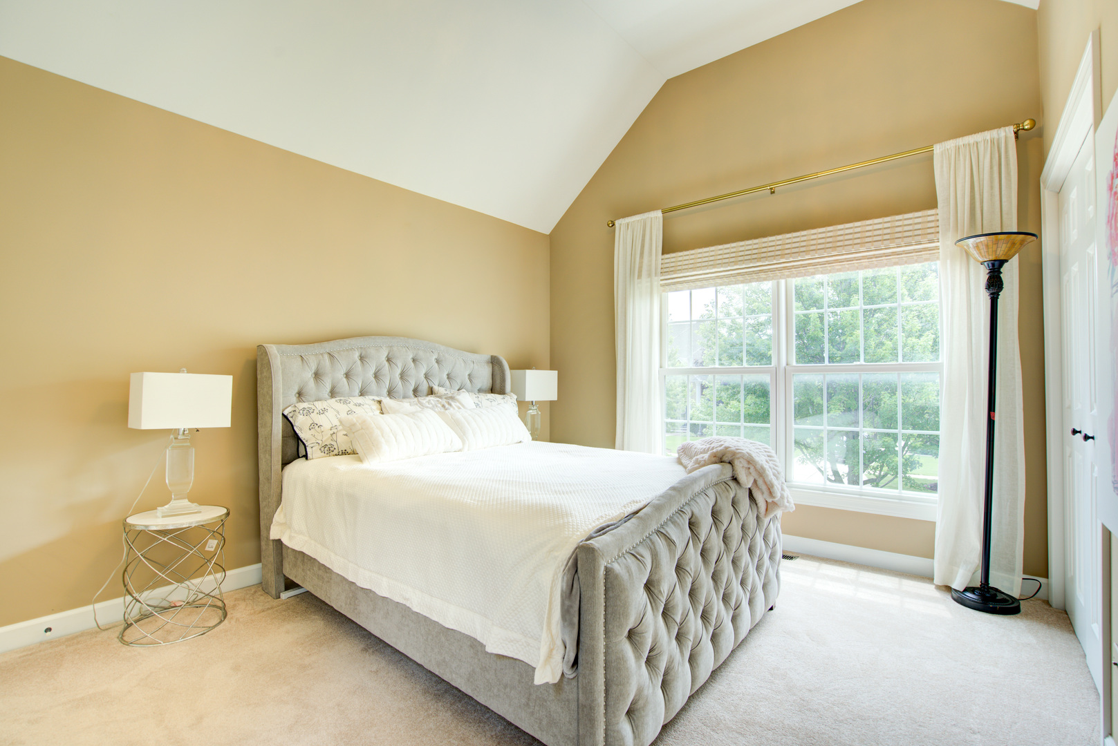 1723 Robert Lane, Naperville, IL 60564