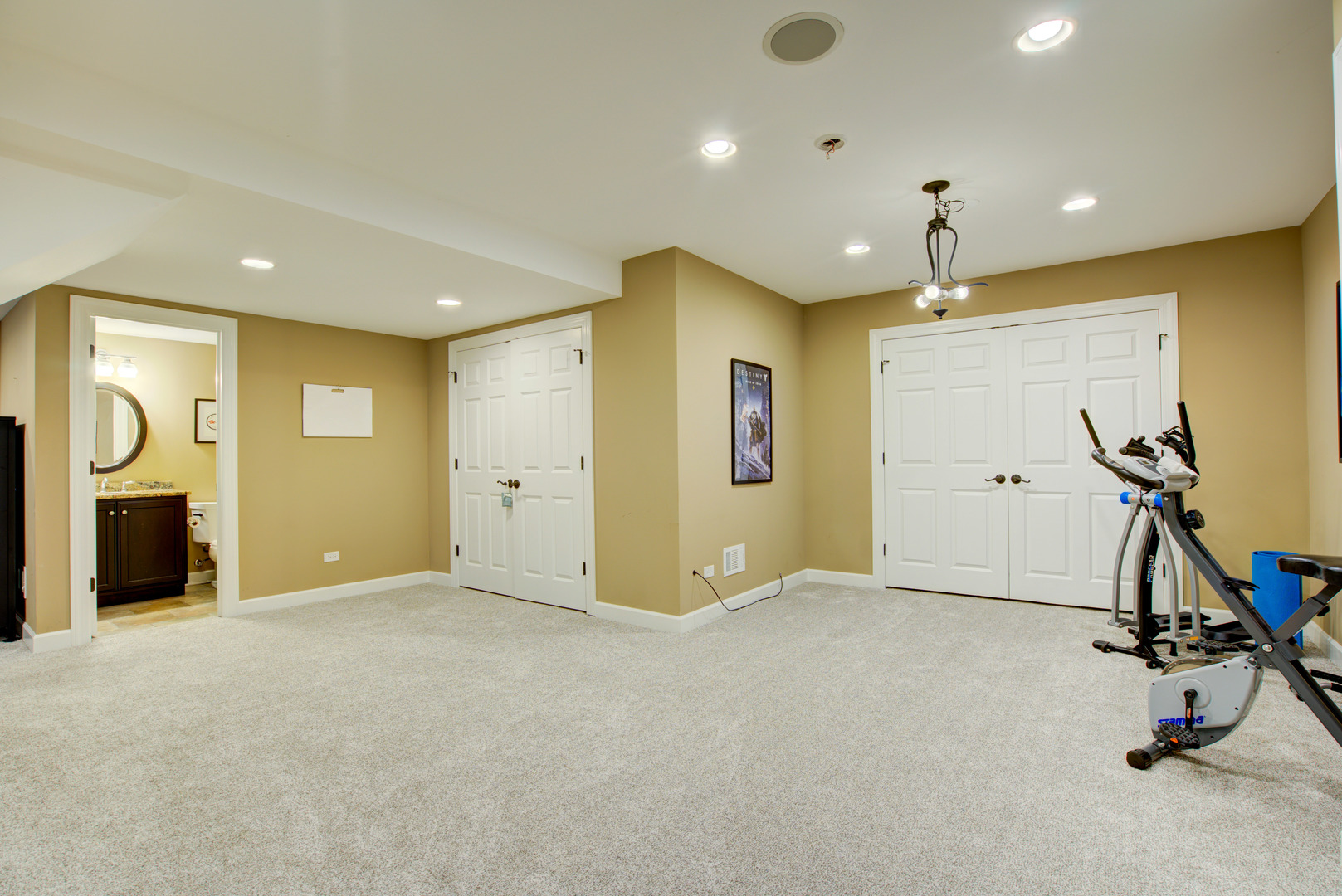 1723 Robert Lane, Naperville, IL 60564