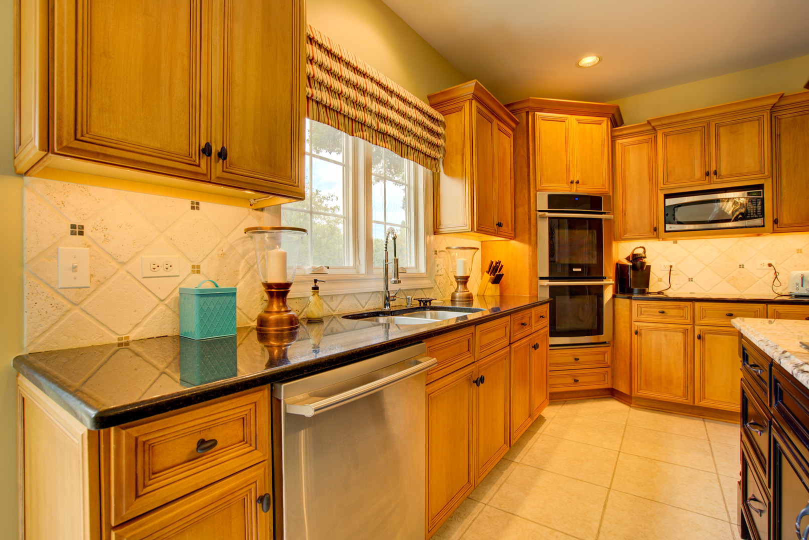 1723 Robert Lane, Naperville, IL 60564