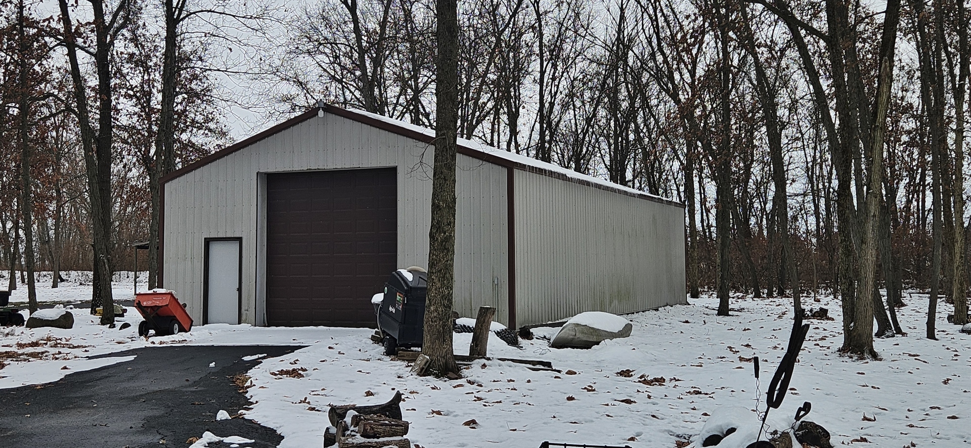 3085 W Southmor Road, Morris, IL 60450