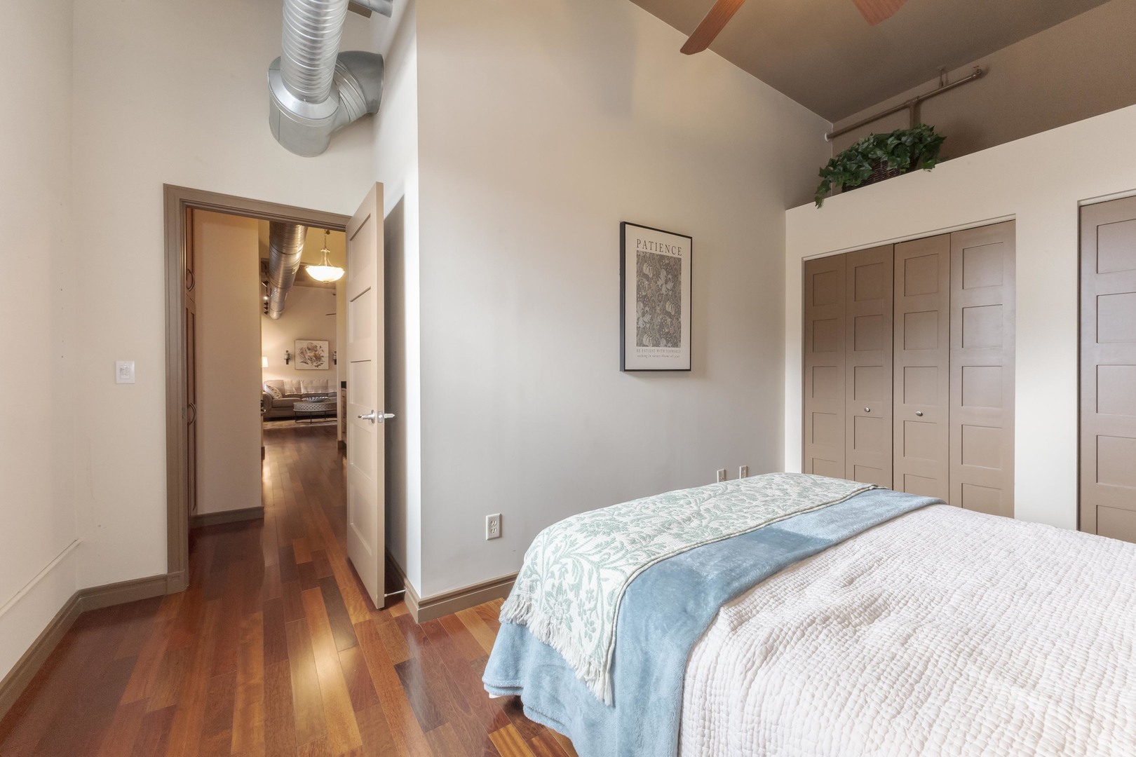 212 N Center Street #502, Bloomington, IL 61701