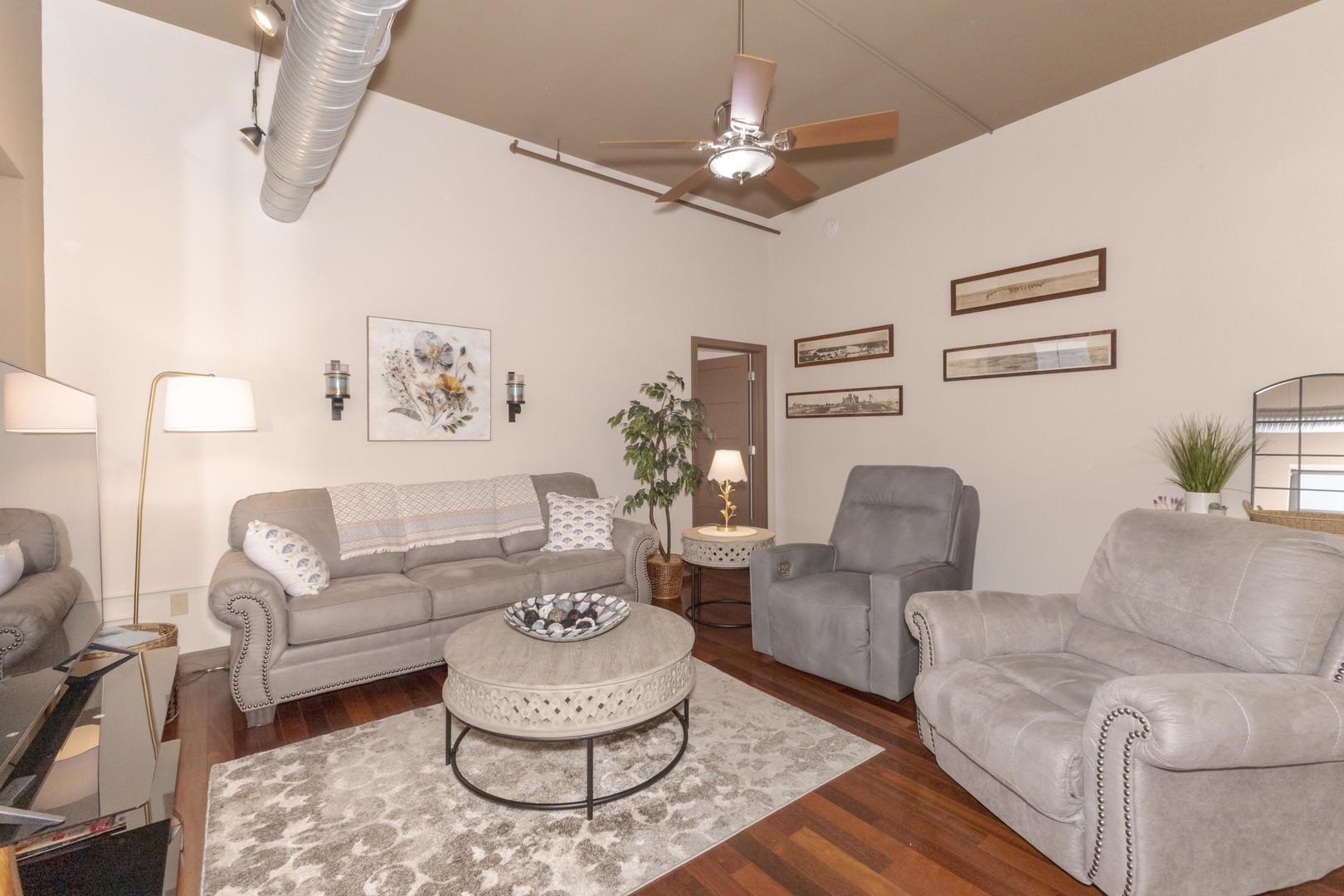 212 N Center Street #502, Bloomington, IL 61701