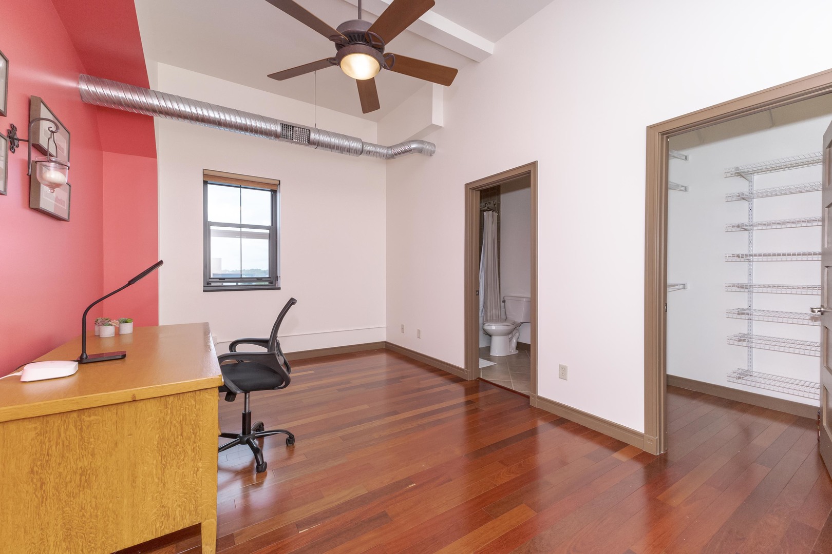 212 N Center Street #502, Bloomington, IL 61701