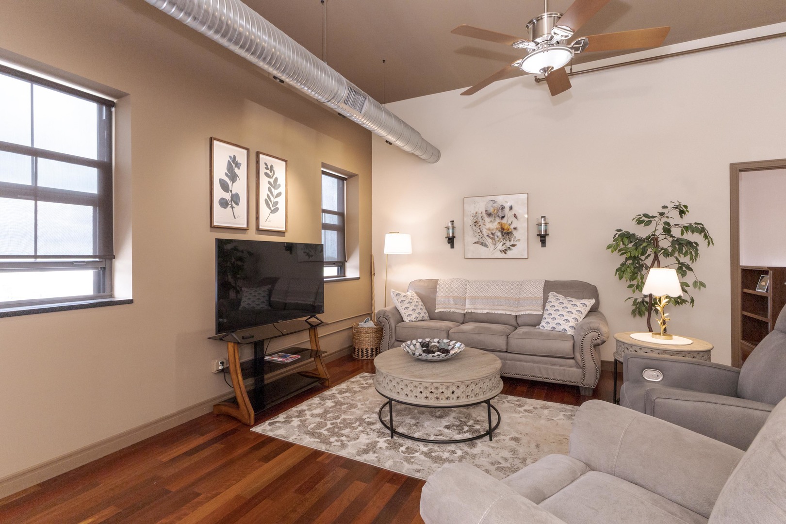 212 N Center Street #502, Bloomington, IL 61701