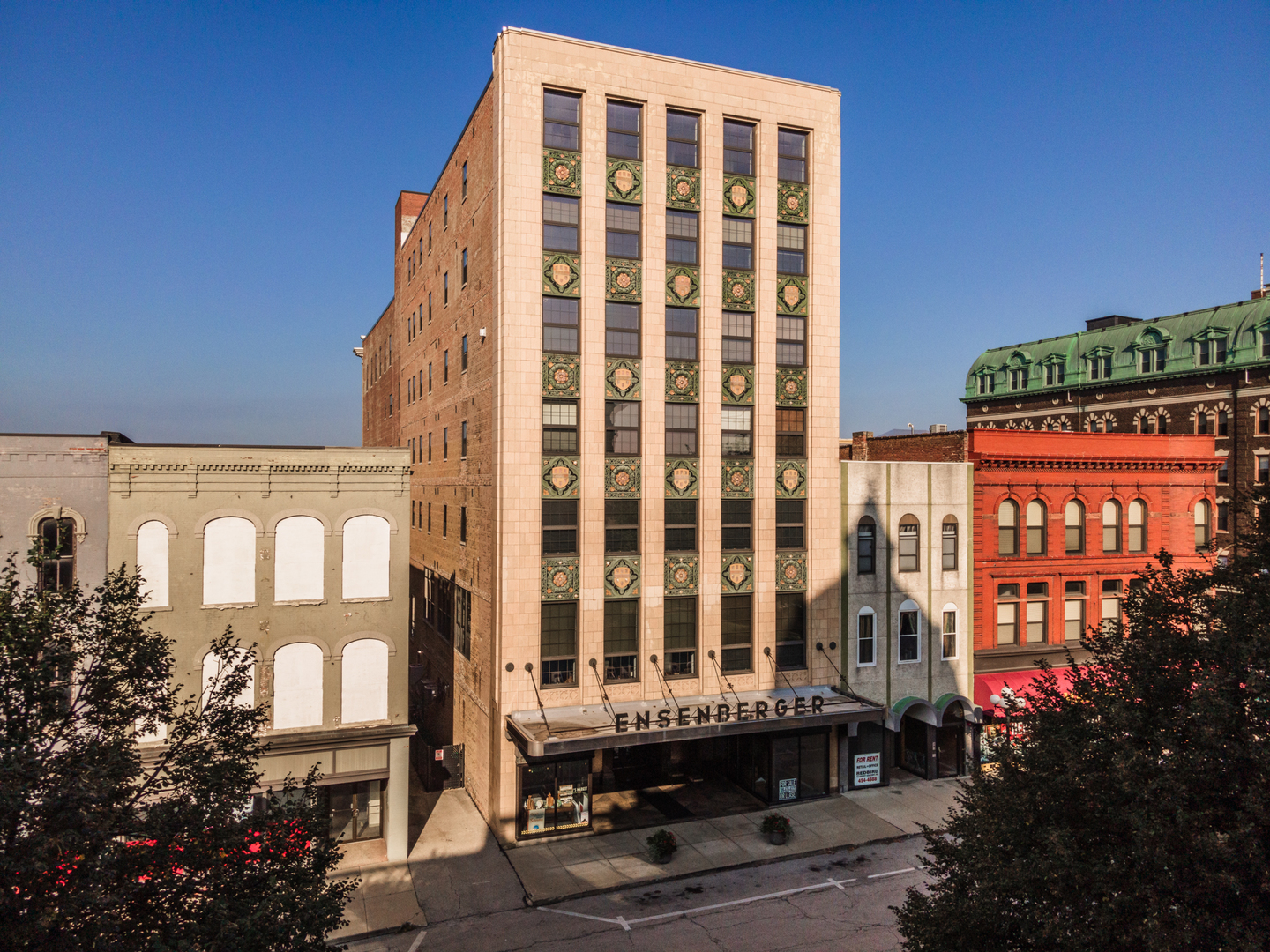 212 N Center Street #502, Bloomington, IL 61701