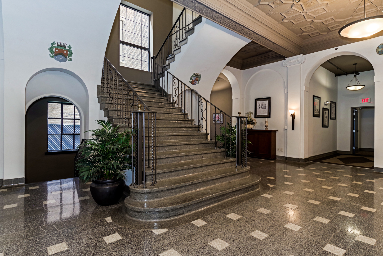 212 N Center Street #502, Bloomington, IL 61701