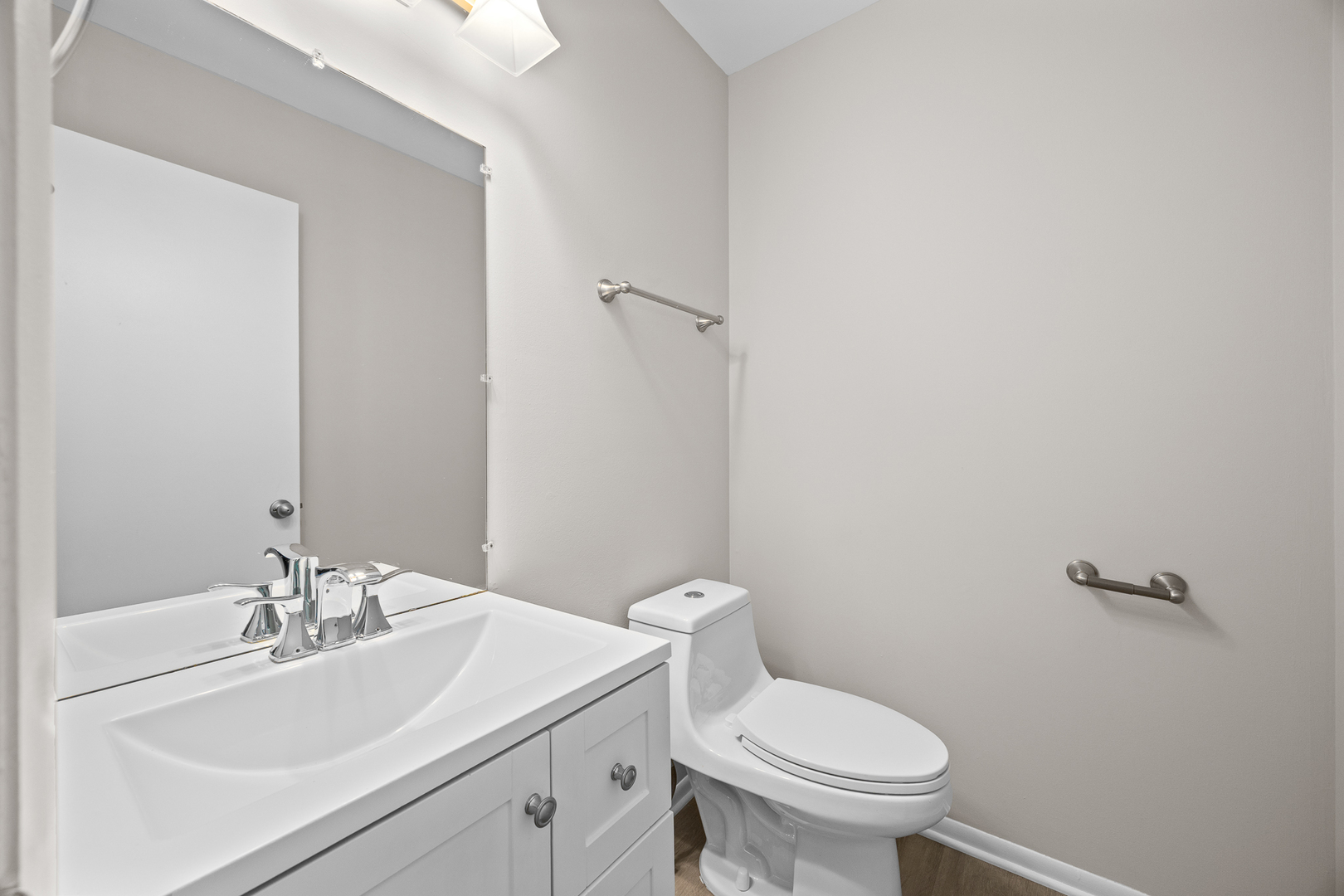 1032 Hinswood Drive, Darien, IL 60561