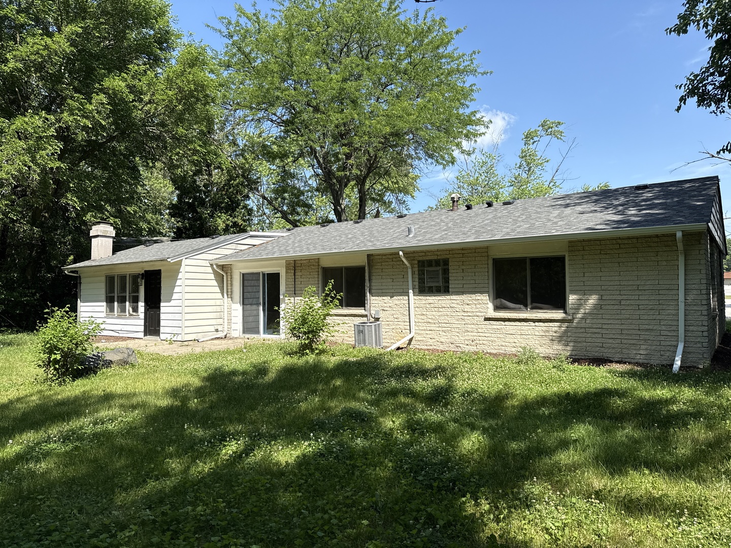 505 Barbara Court, University Park, IL 60484