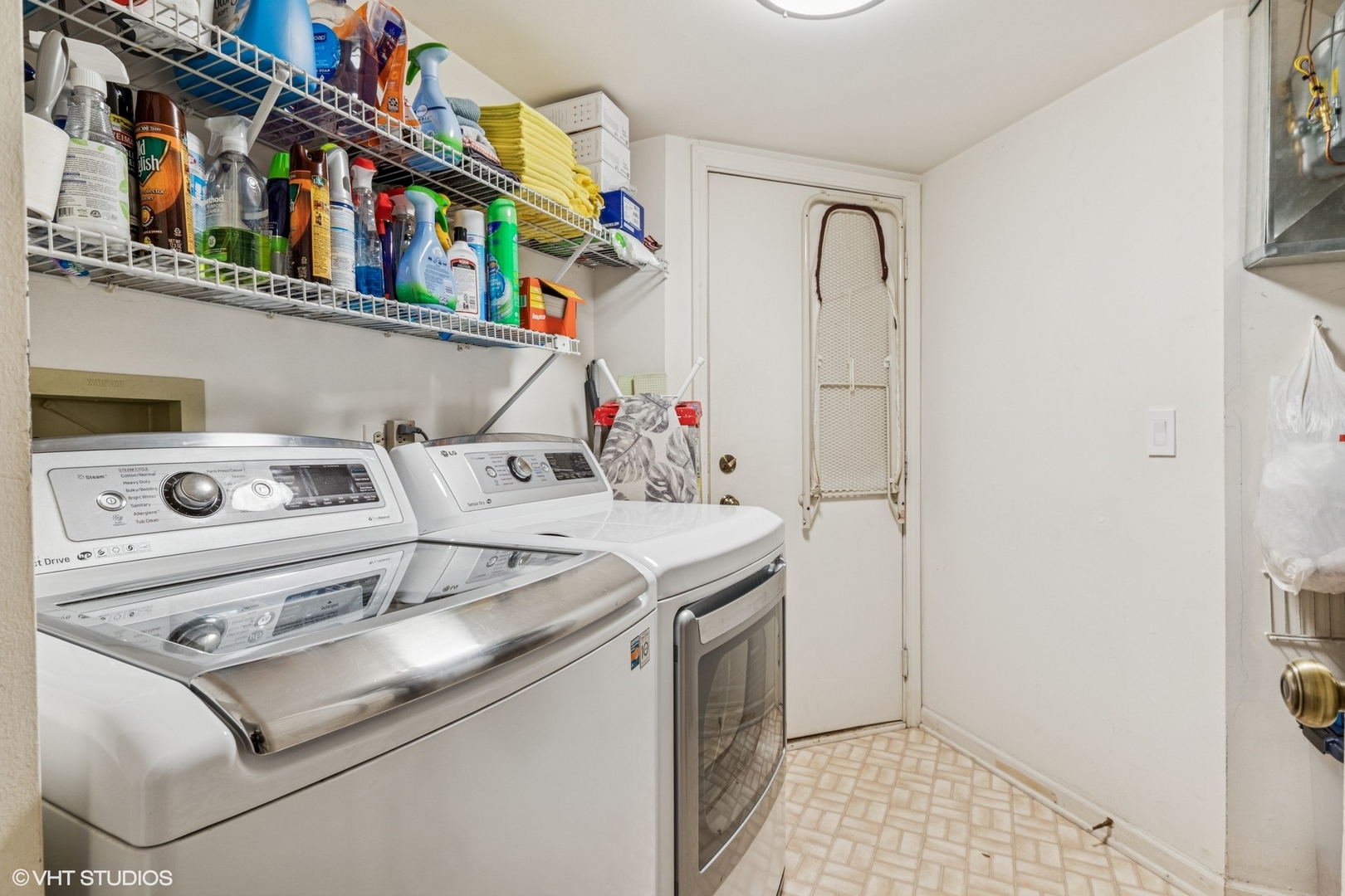 11 Willow Parkway #90-1, Buffalo Grove, IL 60089