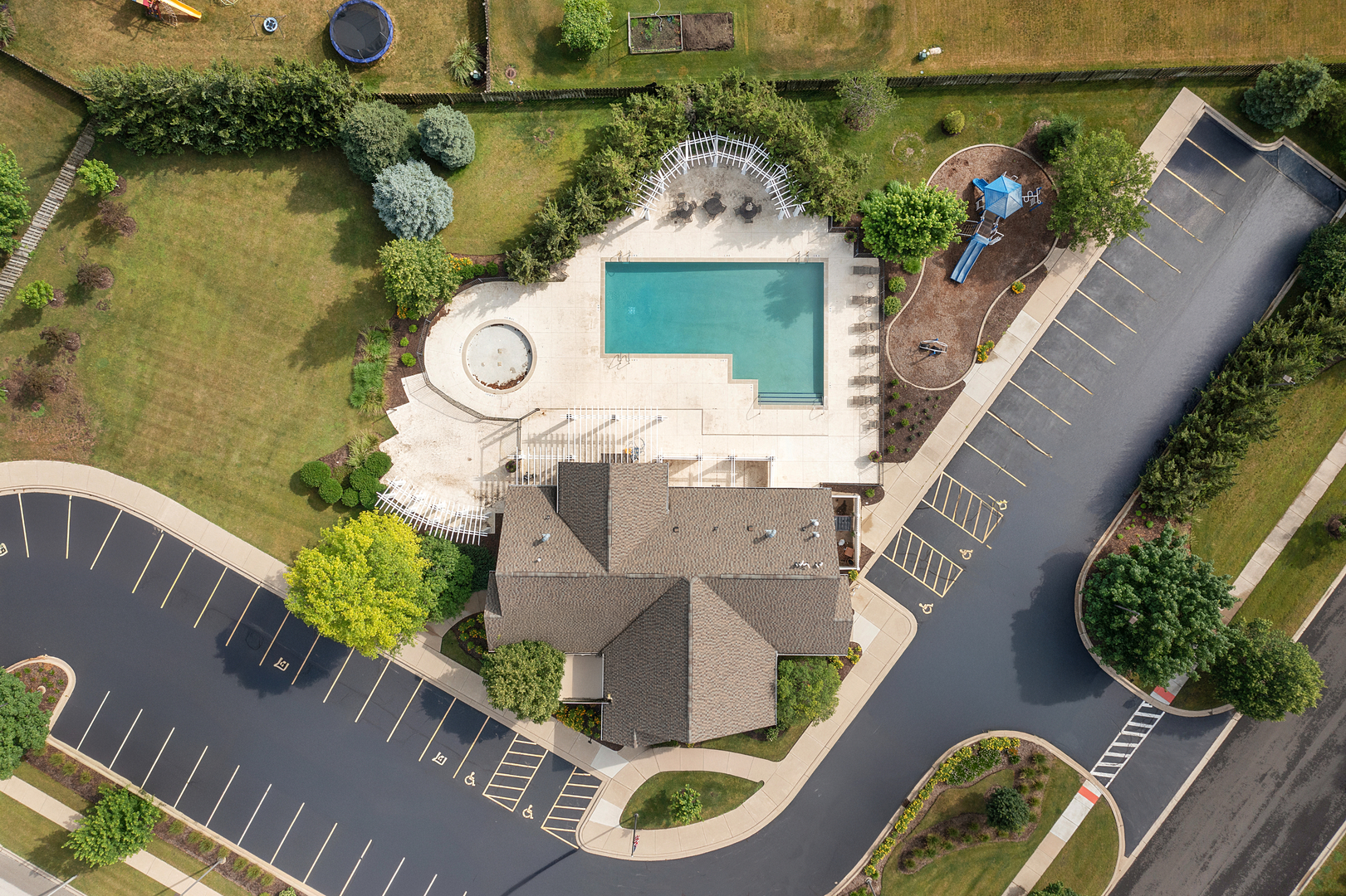 2401 Alan Dale Lane, Yorkville, IL 60560