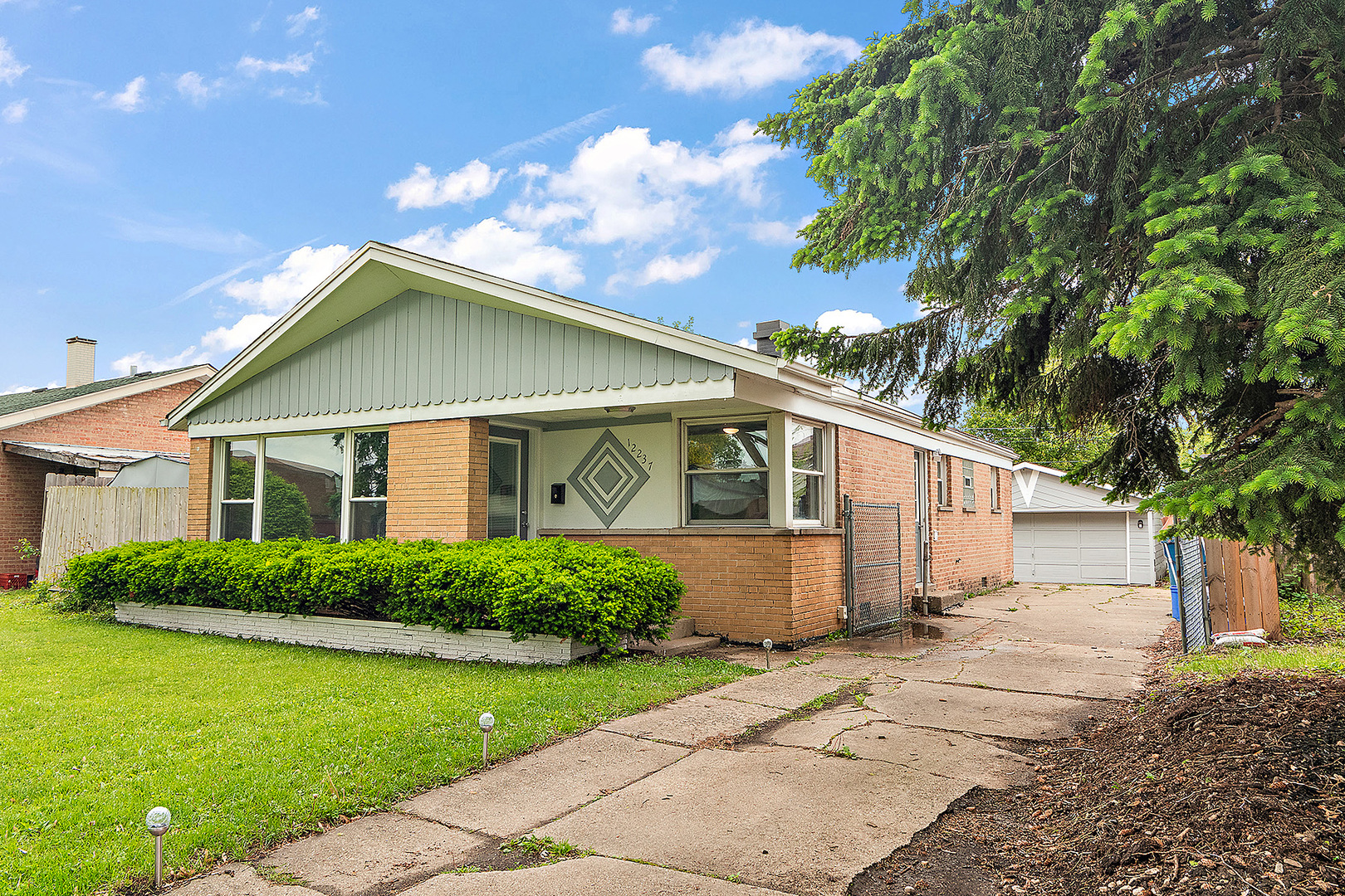 12237 S Avers Avenue, Alsip, IL 60803