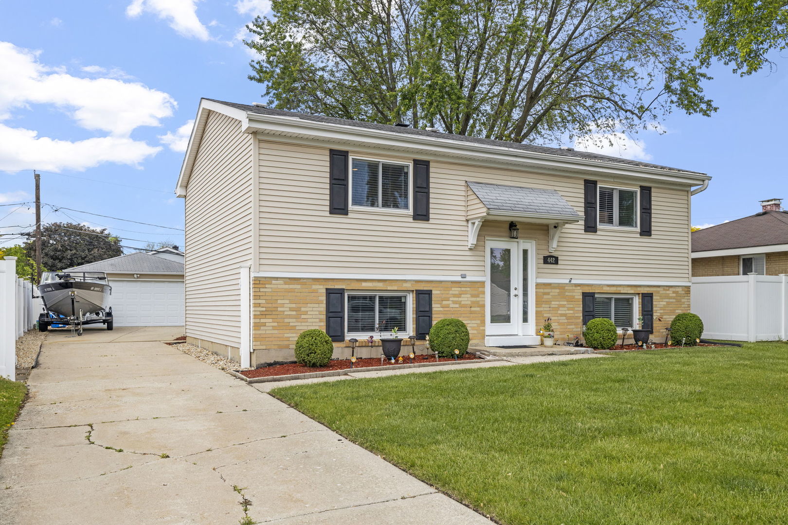 442 N Fairfield Avenue, Lombard, IL 60148