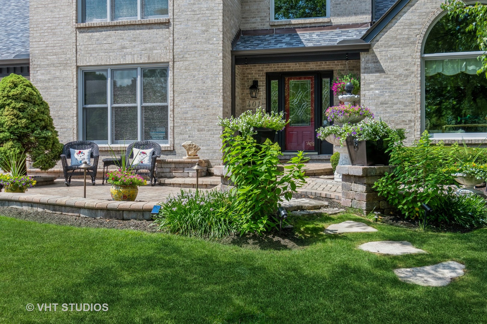 401 Haddassah Court, Naperville, IL 60565