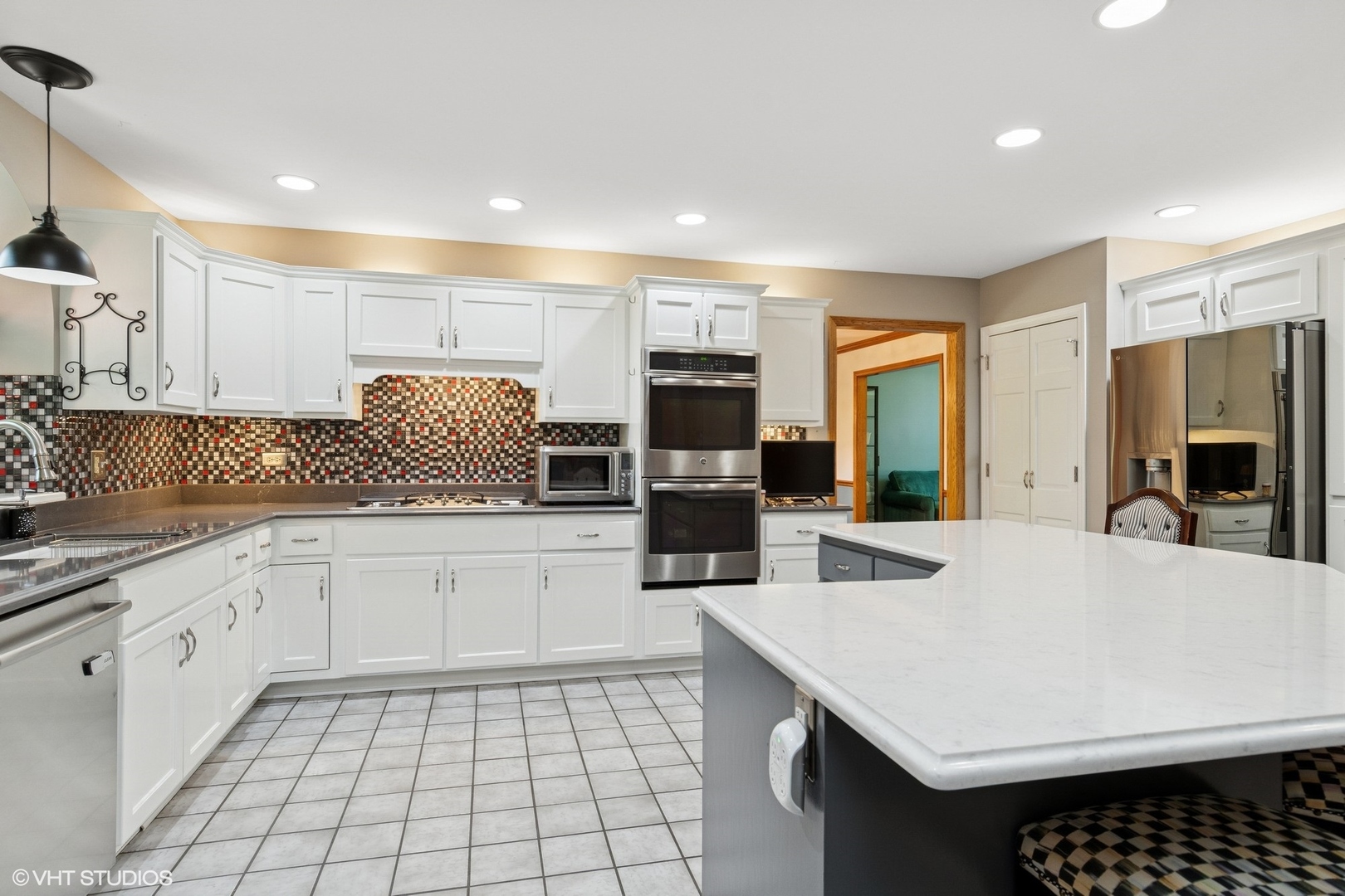401 Haddassah Court, Naperville, IL 60565