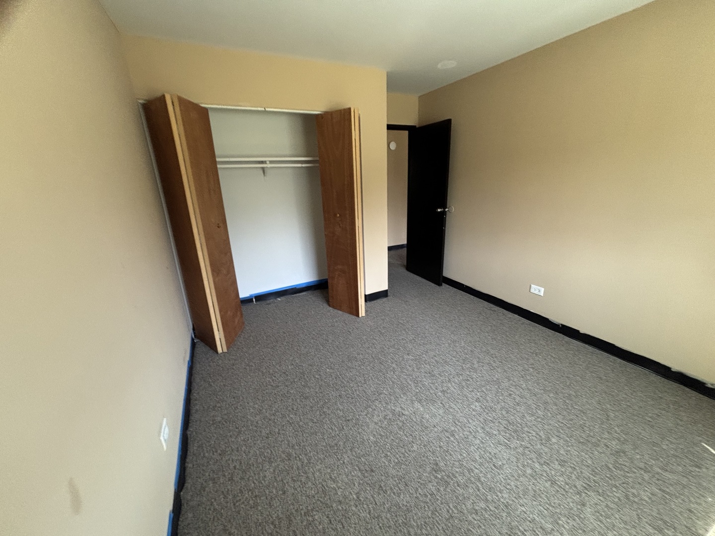 701 spruce Court #4, Vernon Hills, IL 60061
