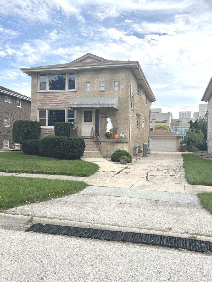 9337 Kolmar Avenue #2, Oak Lawn, IL 60453