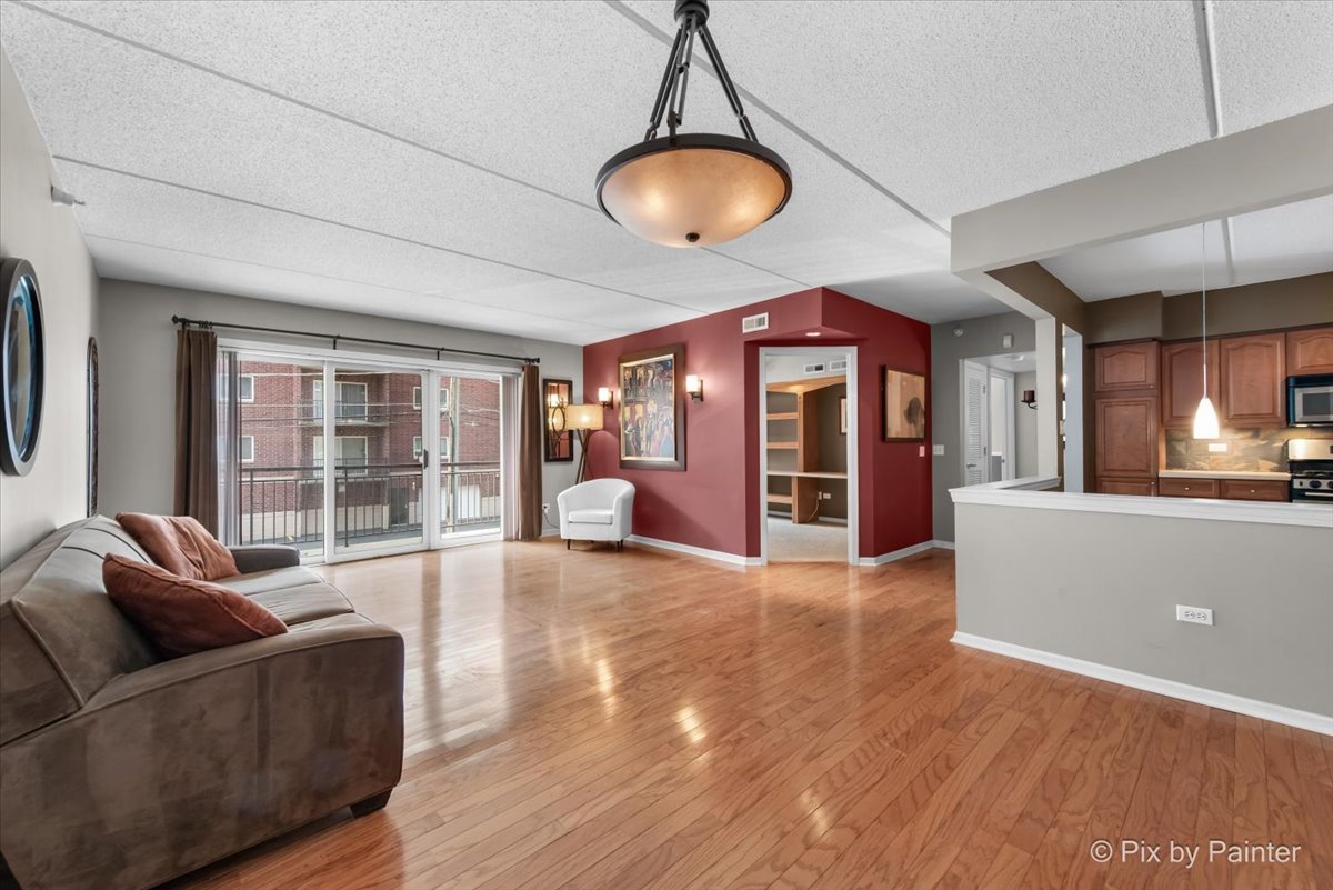 1327 Brown Street #206, Des Plaines, IL 60016