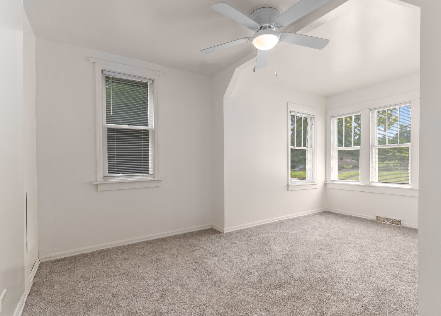 1025 Woodruff Road, Joliet, IL 60432