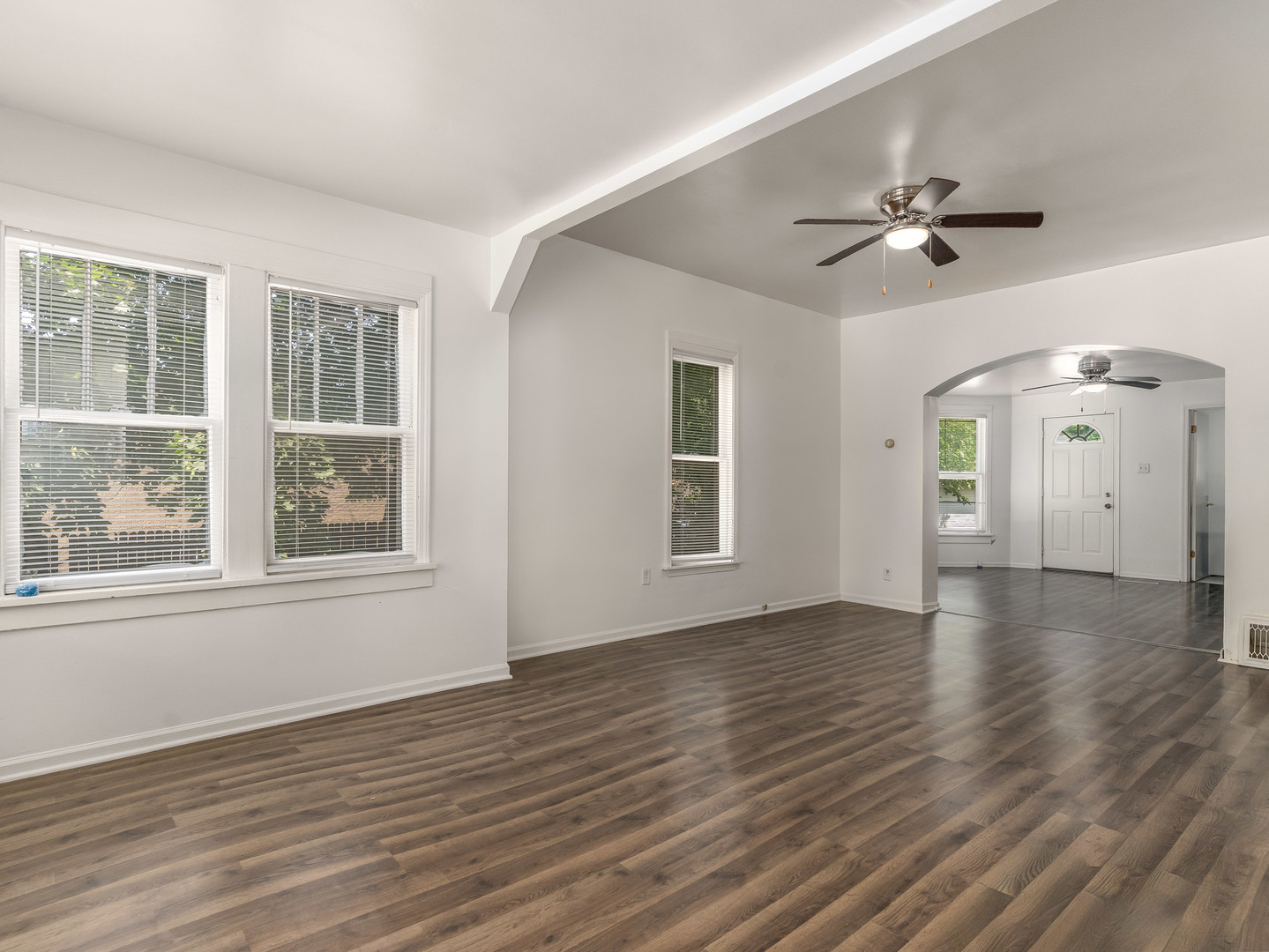 1025 Woodruff Road, Joliet, IL 60432