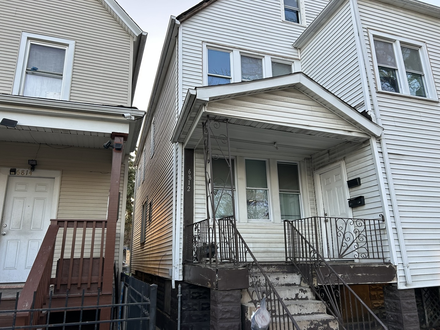 6812 S Hermitage Avenue, Chicago, IL 60636