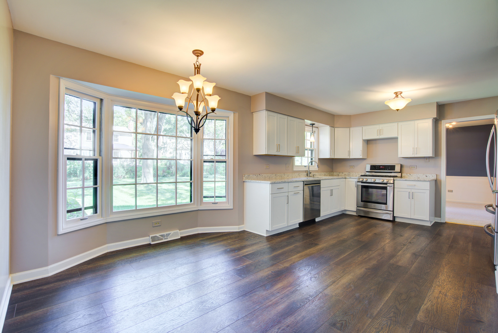 907 Secretariat Drive, Naperville, IL 60540