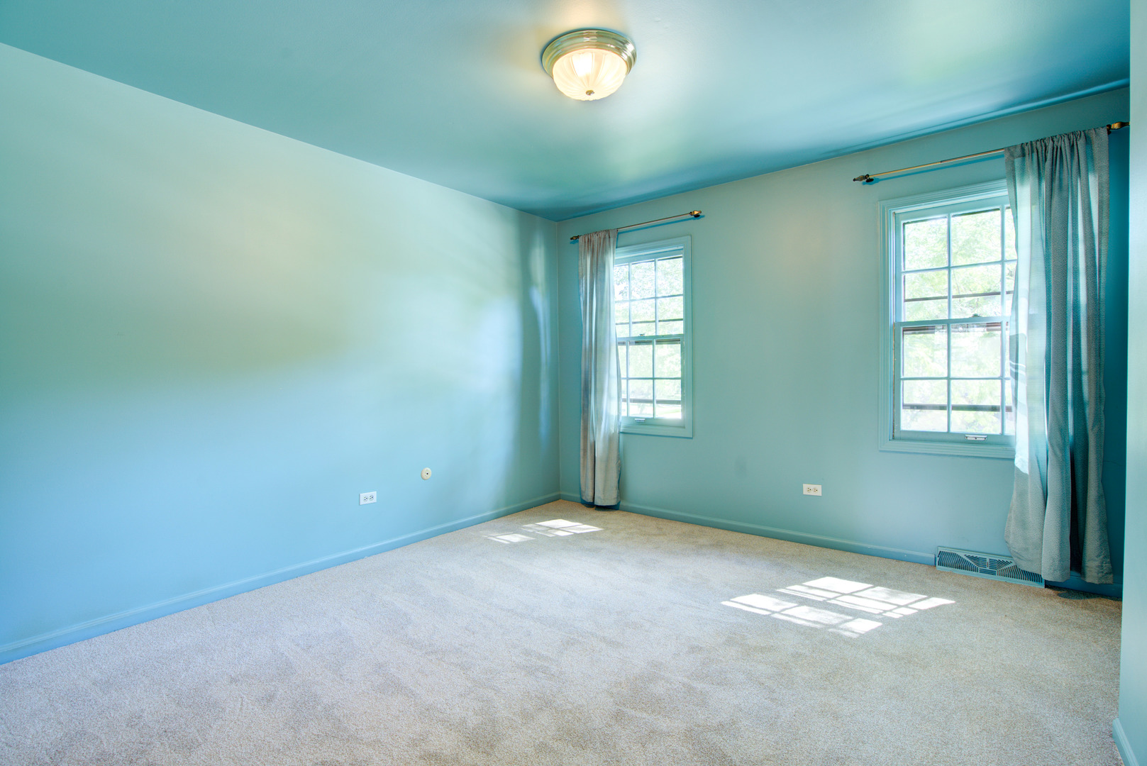 907 Secretariat Drive, Naperville, IL 60540
