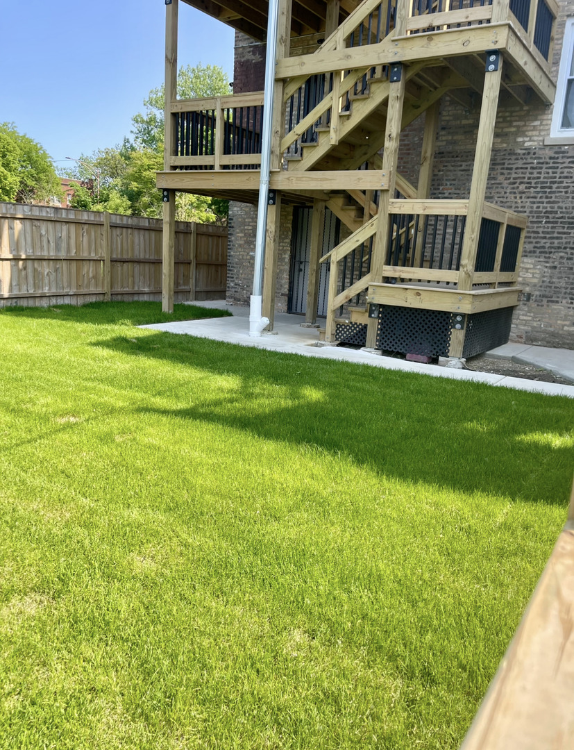 1110 W Marquette Road, Chicago, IL 60621