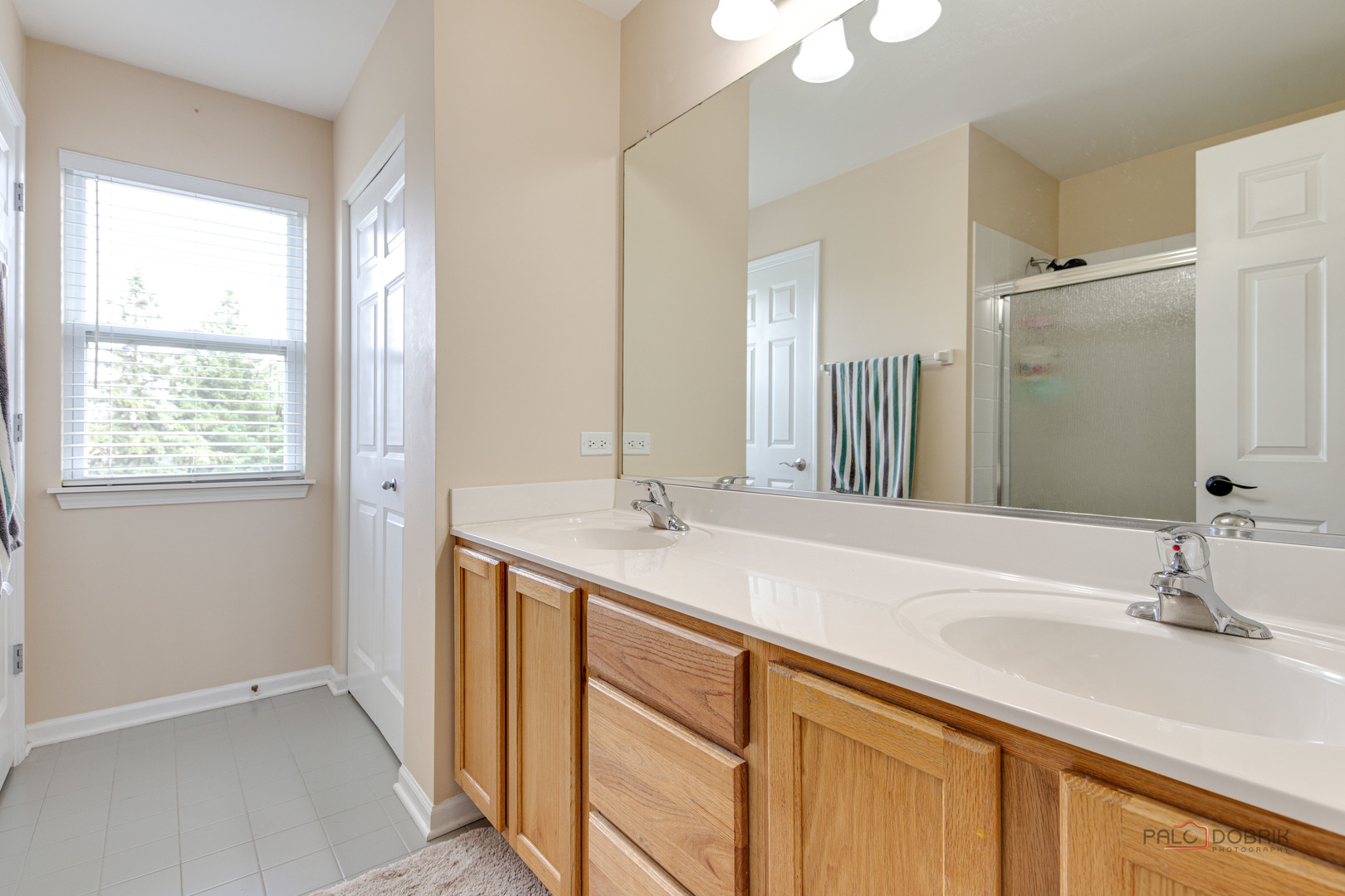 337 Veronica Circle, Bartlett, IL 60103