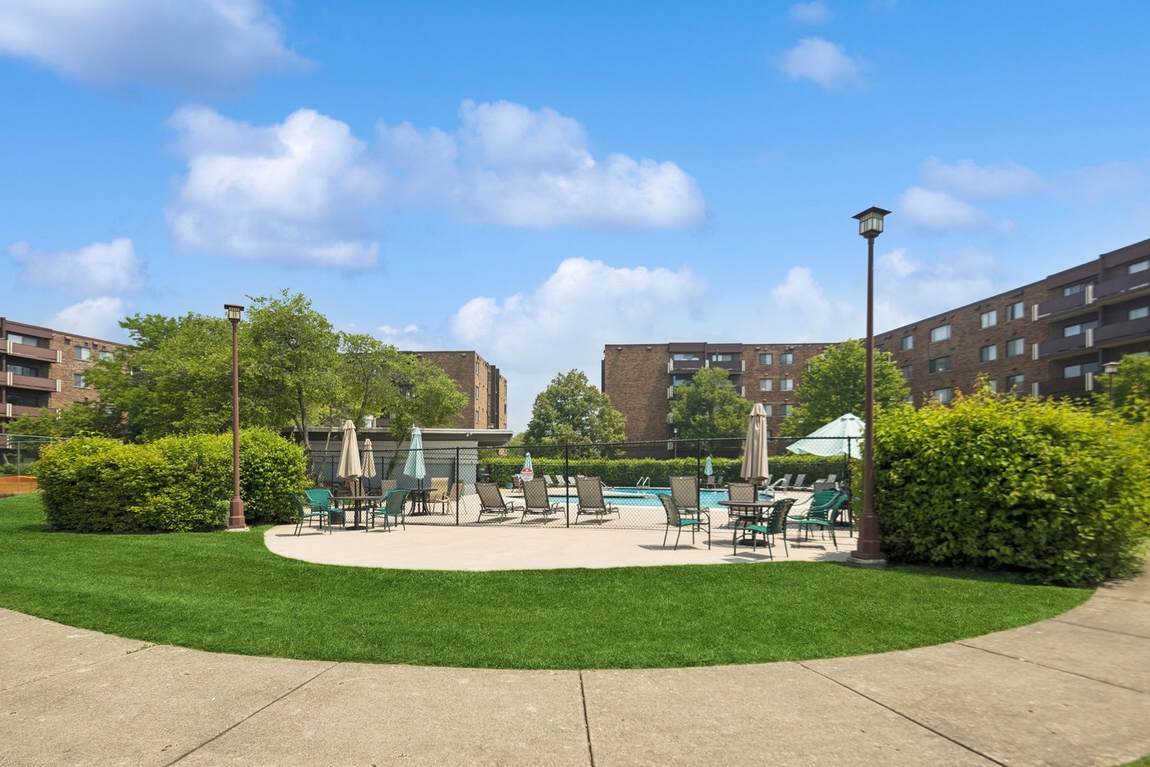 720 Wellington Avenue #206, Elk Grove Village, IL 60007
