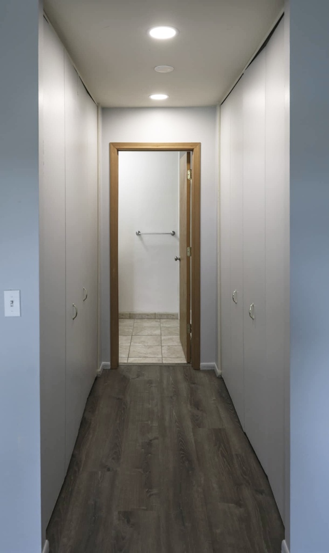 720 Wellington Avenue #206, Elk Grove Village, IL 60007