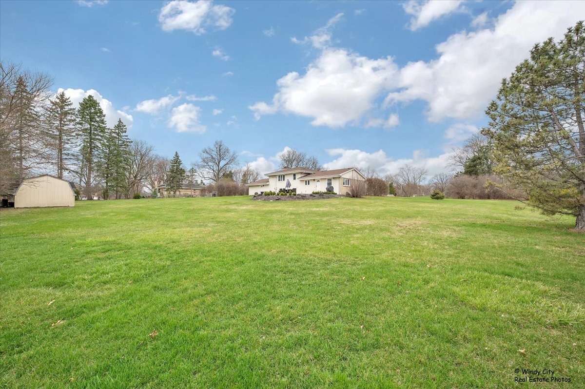 113 Wedgewood Drive, Barrington, IL 60010