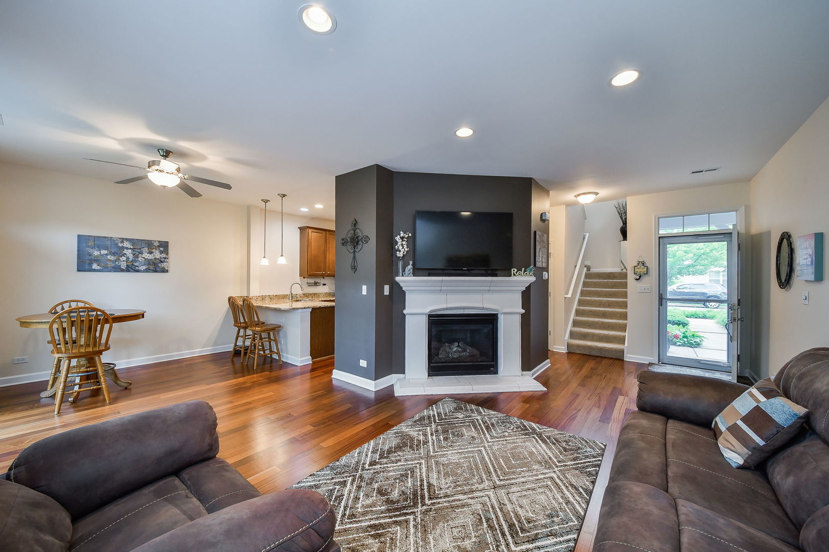 426 Victoria Lane #426, Elgin, IL 60124