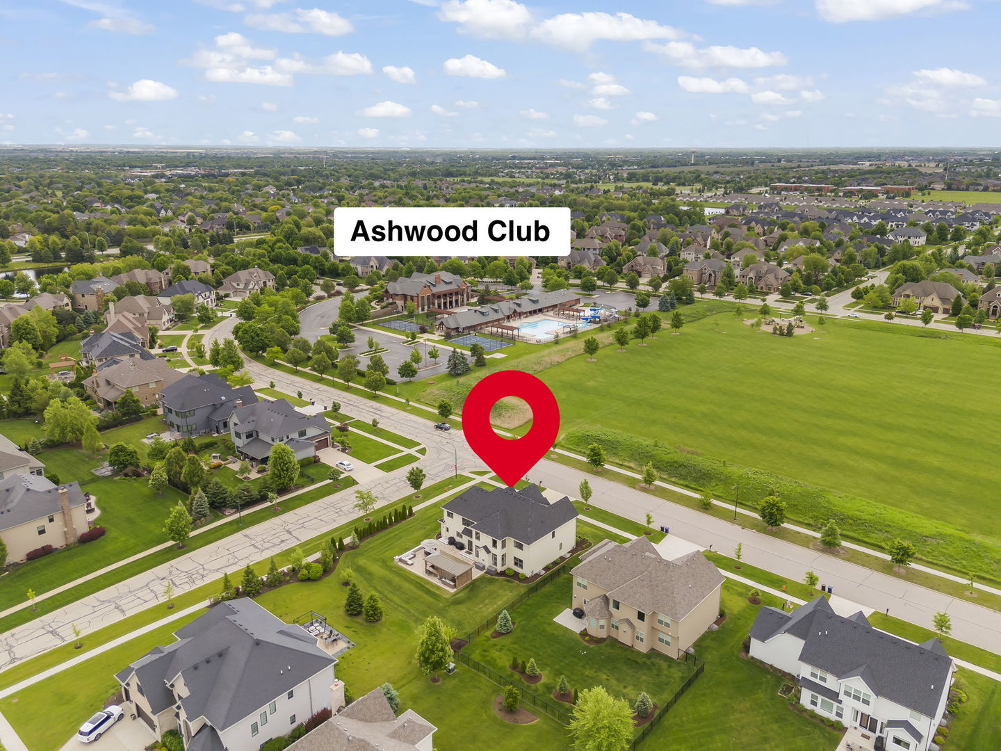4328 Chinaberry Lane, Naperville, IL 60564