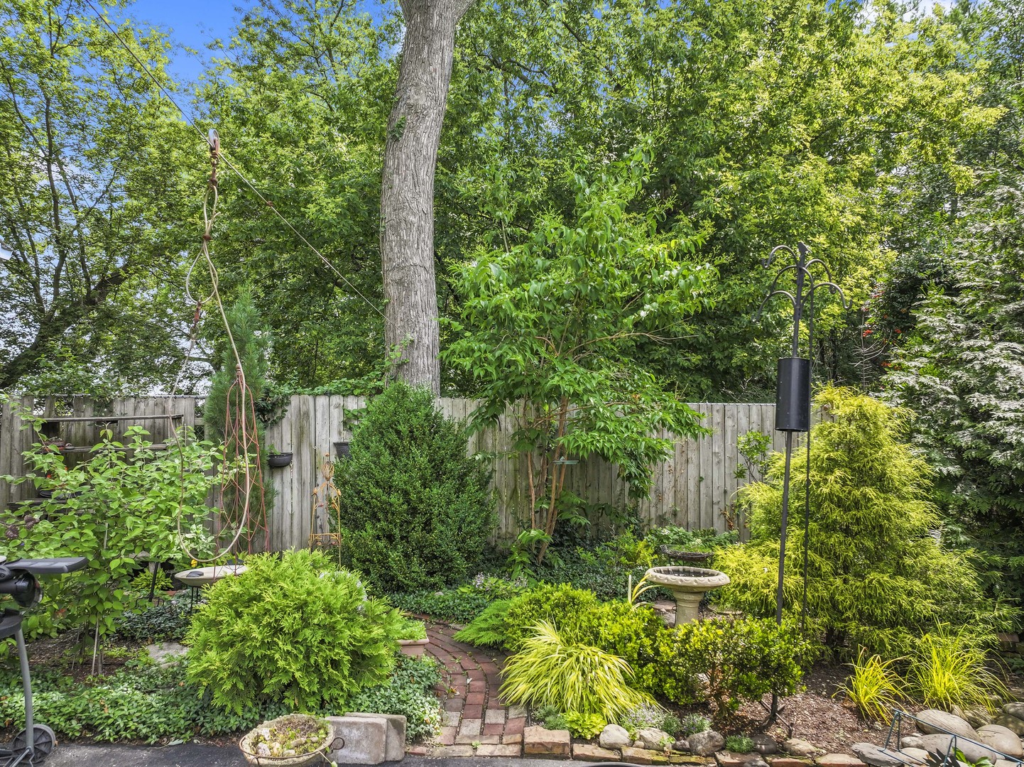 1339 N Dunton Avenue, Arlington Heights, IL 60004