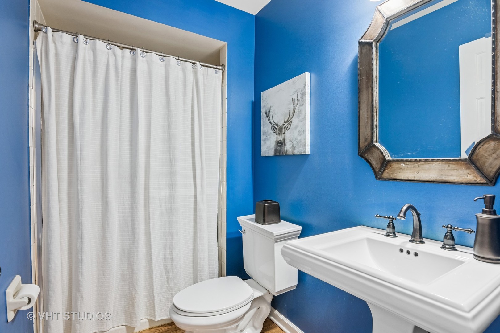 1181 Midwest Lane, Wheaton, IL 60189
