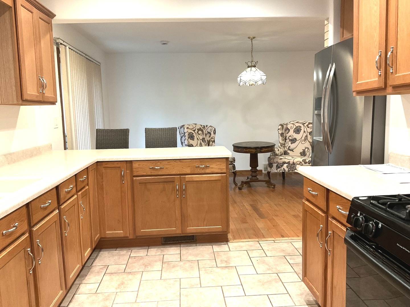 813 Junie Court, Joliet, IL 60435