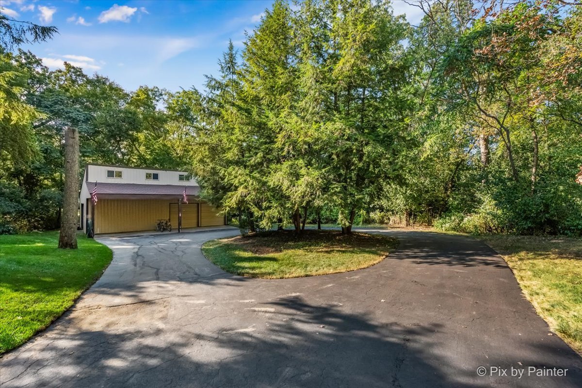 4915 Terra Cotta Road, Crystal Lake, IL 60012
