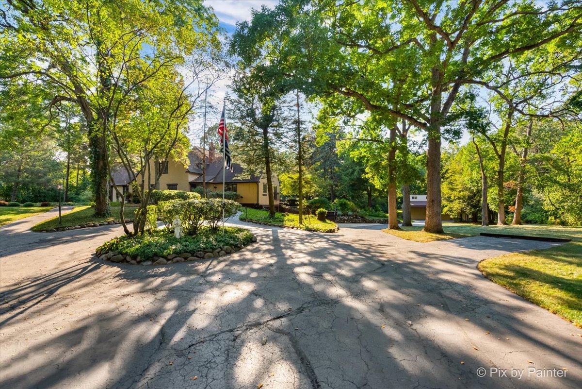 4915 Terra Cotta Road, Crystal Lake, IL 60012