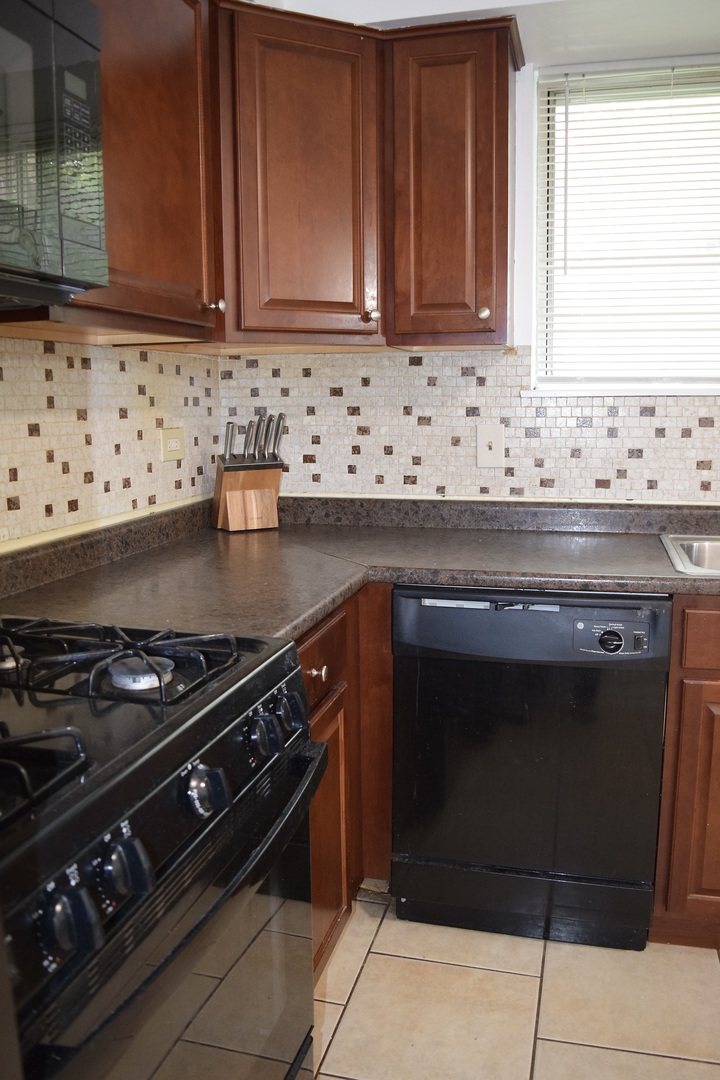 10241 Central Avenue #1B, Oak Lawn, IL 60453