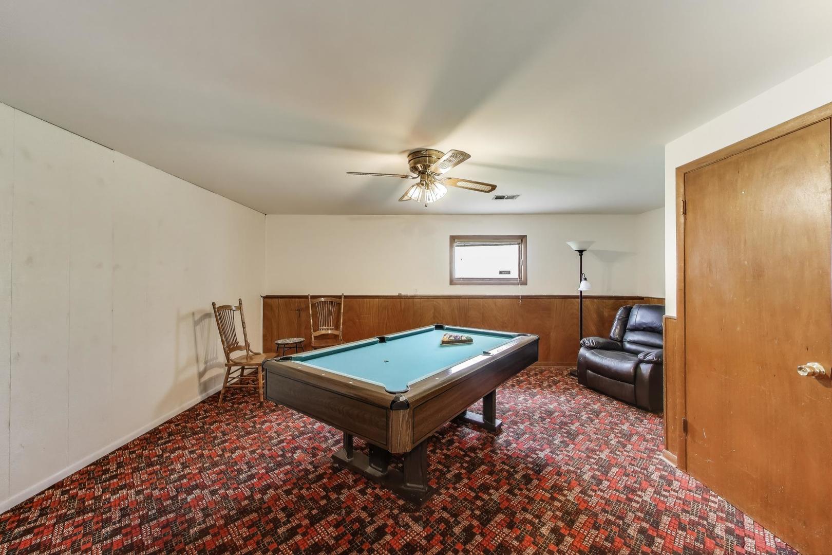1970 Coral Avenue, Aurora, IL 60506