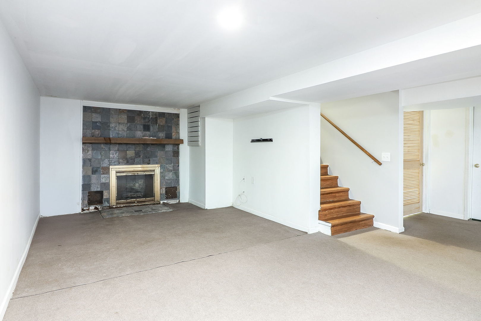 525 S Chase Street, Wheaton, IL 60187