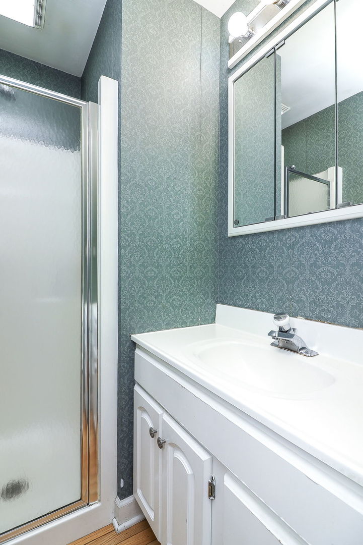 525 S Chase Street, Wheaton, IL 60187
