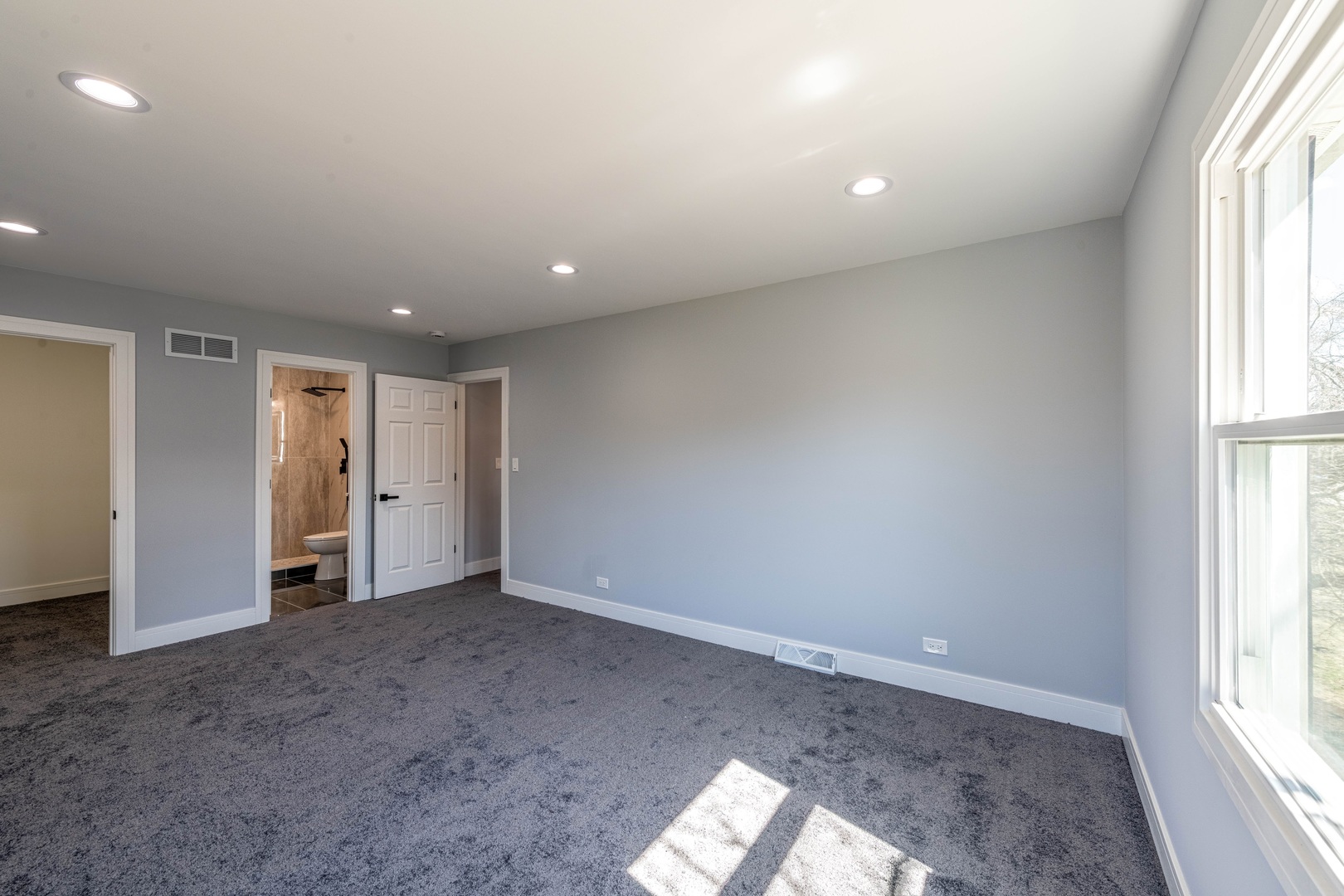 22W046 McCormick Avenue, Glen Ellyn, IL 60137