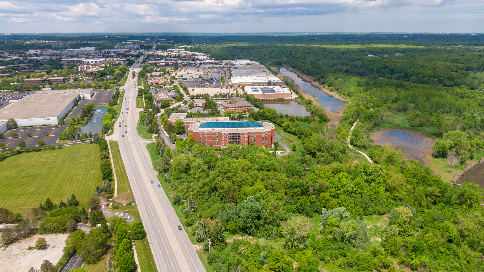 25043 N Il Route 21, Vernon Hills, IL 60061