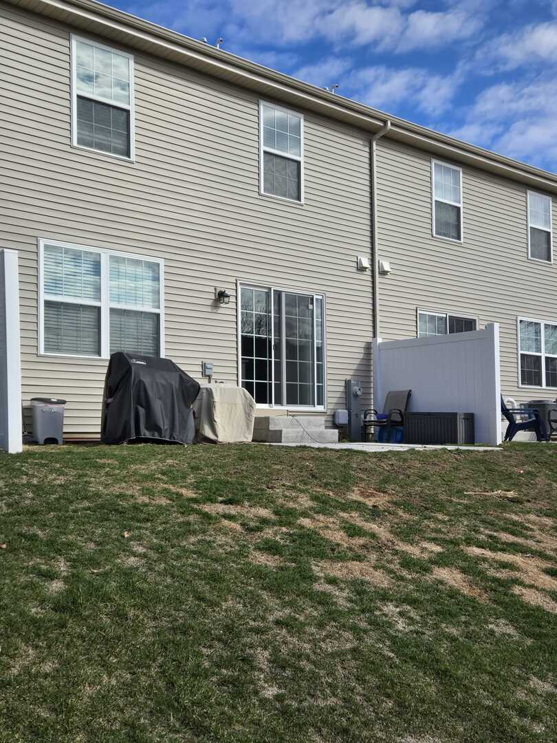 2092 Canyon Creek Court, Aurora, IL 60503