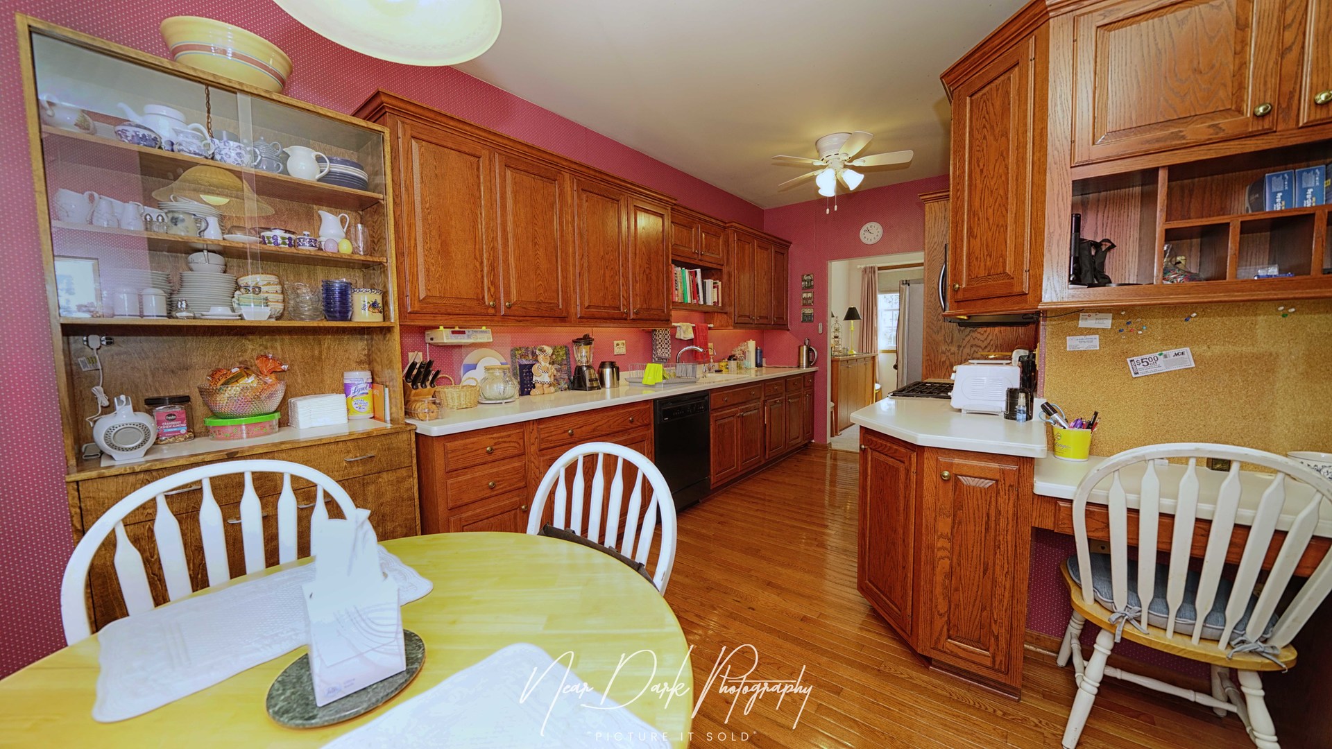 702 Derby Course, St. Charles, IL 60174