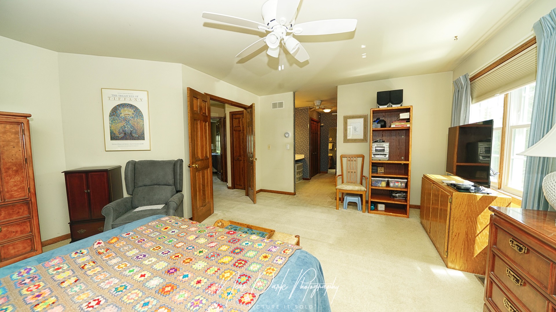 702 Derby Course, St. Charles, IL 60174