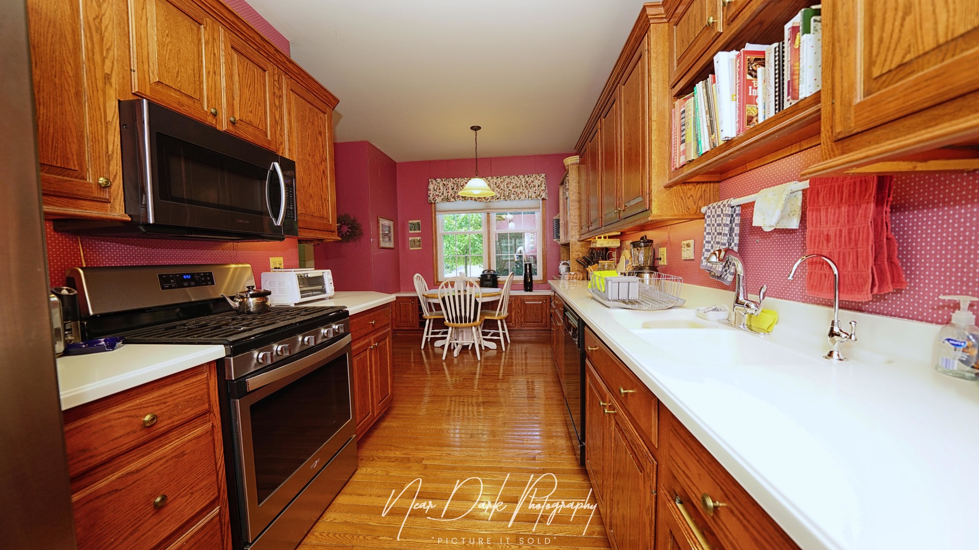702 Derby Course, St. Charles, IL 60174