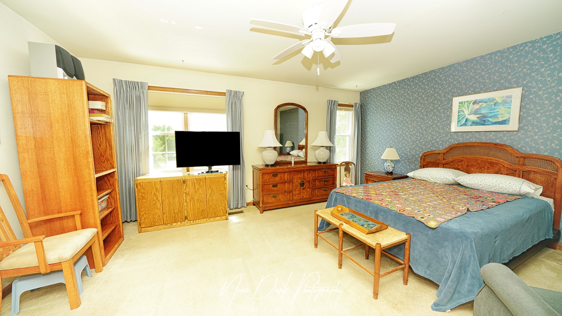 702 Derby Course, St. Charles, IL 60174