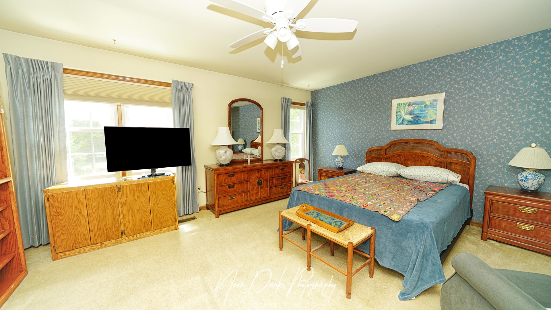 702 Derby Course, St. Charles, IL 60174